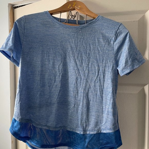 Under Armour Short Sleeve Shirt - Picture 1 of 6